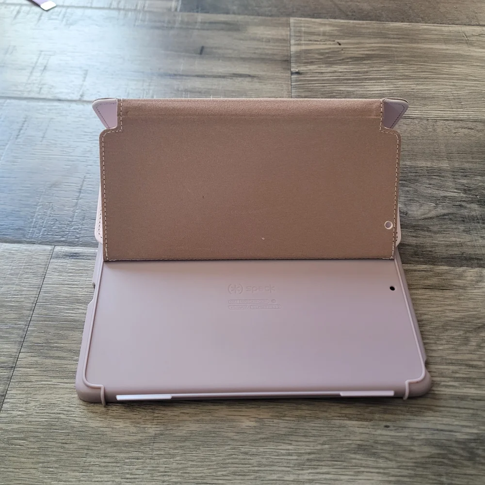 Speck Light Pink Tablet Case
